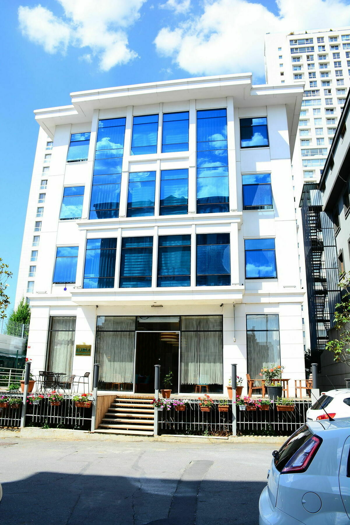 Discovery Hotel Istanbul Exteriör bild