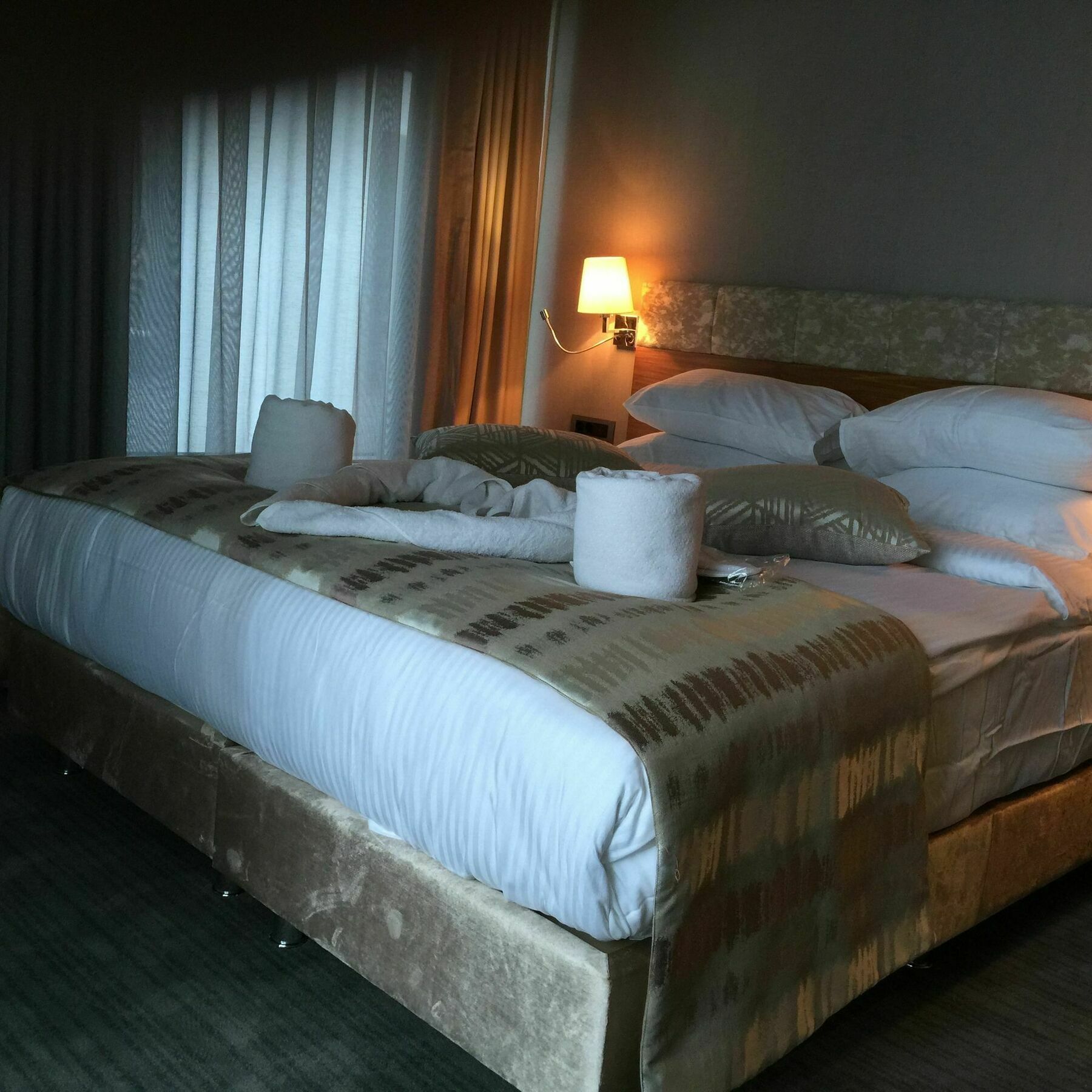 Discovery Hotel Istanbul Exteriör bild