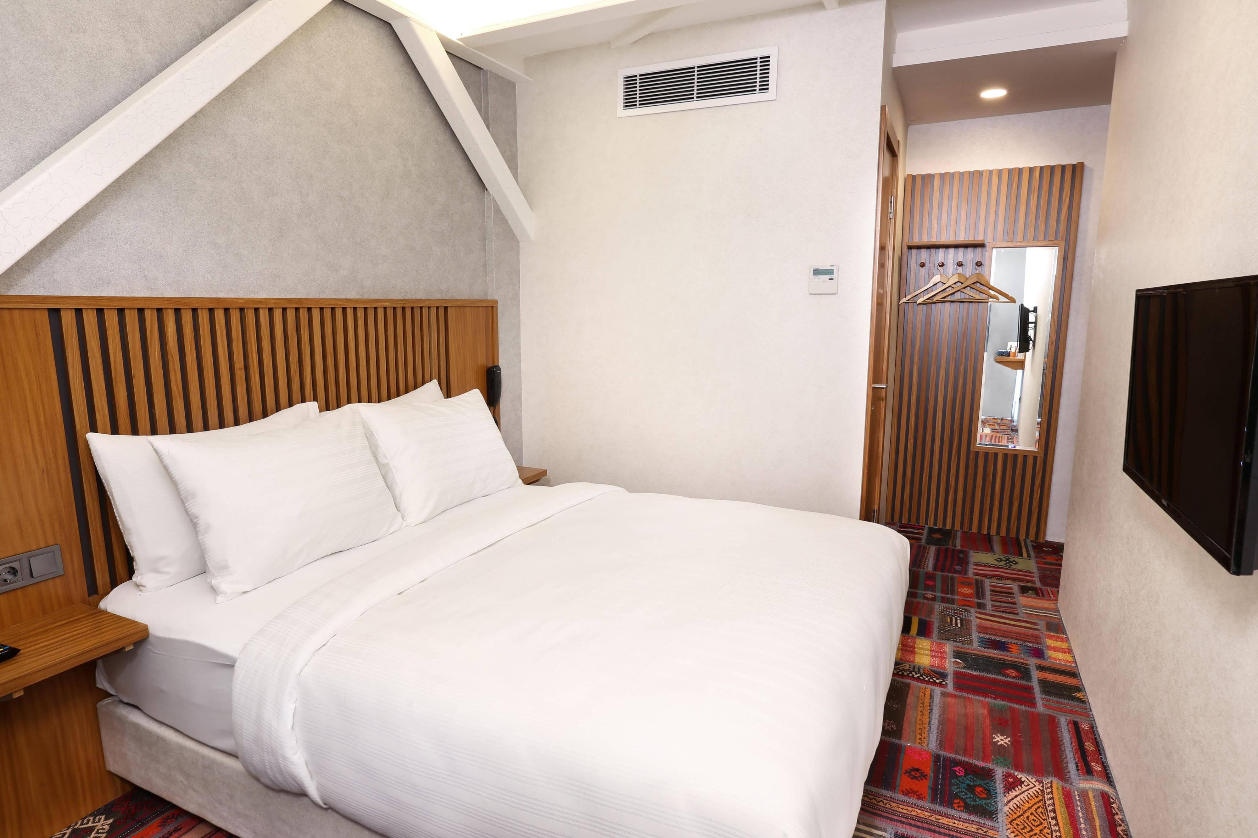 Discovery Hotel Istanbul Exteriör bild